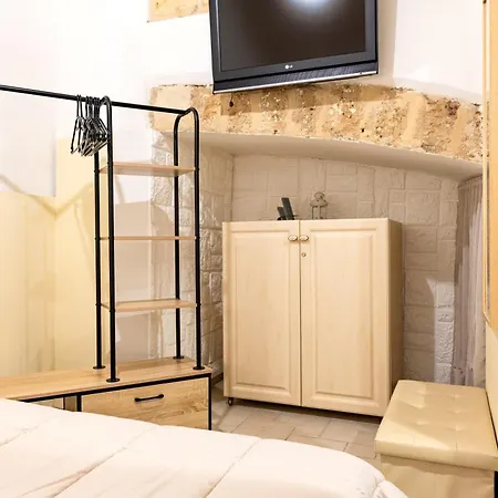 Historic For Three - Df Borgo Antico Bari